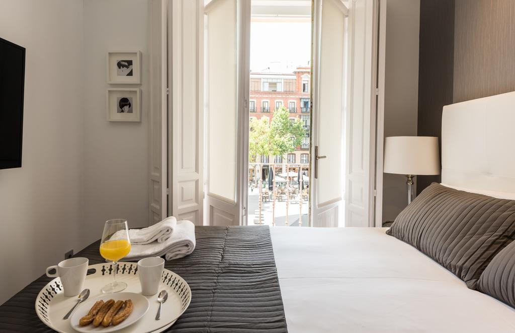 Santa Ana Plaza Apartment Мадрид Екстериор снимка